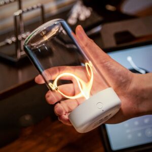 ضوء تخييم LED جديد من النوع C قابل لإعادة الشحن ومحمول ليلي مع شفافية عالية وإضاءة جو إبداعية مضادة للسقوط